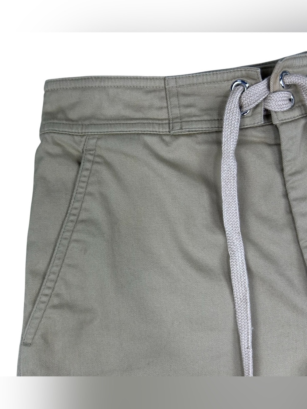 Red Valentino Garavani Embroidered Patch Khaki Shorts Size US 4 Preppy Resort - Picture 2 of 14
